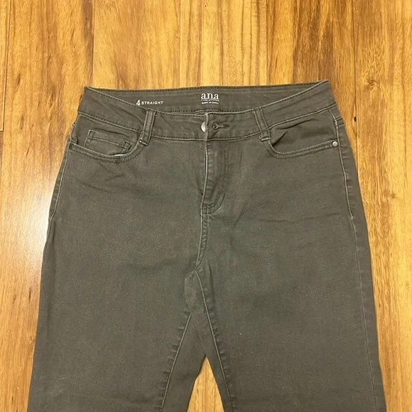 a.n.a a new approach green color size S ( 4 straight ) - Picture 3 of 5